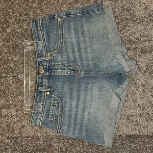 Women's Wild Fable blue wash rolled cuff denim shorts. 4R